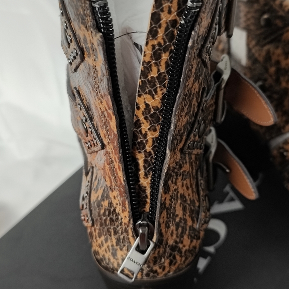 NWT Coach Phoebe studded Snakeskin print boots - Picture 4 of 14